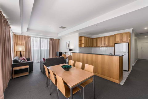 Franklin Central Apartments - Accommodation Newcastle 10