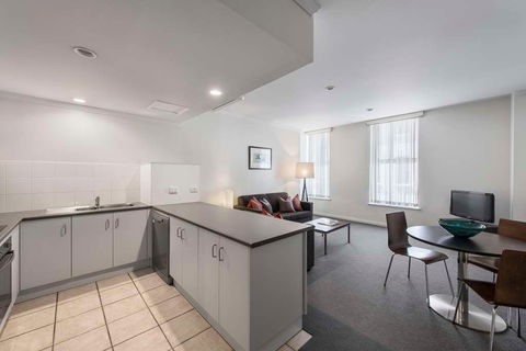 Franklin Central Apartments - Accommodation Newcastle 11