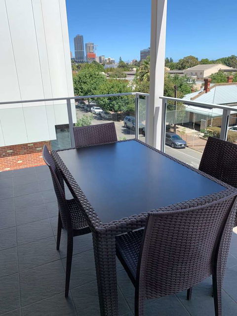 Adelaide Dress Circle Apartments - Accommodation Newcastle 8