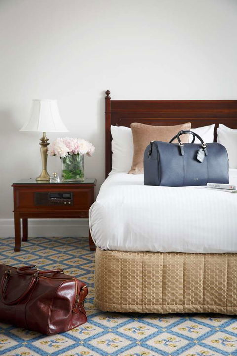 The Hotel Windsor - Accommodation Newcastle 6
