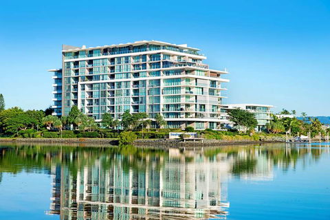 ULTIQA Freshwater Point Resort - Accommodation Newcastle 1