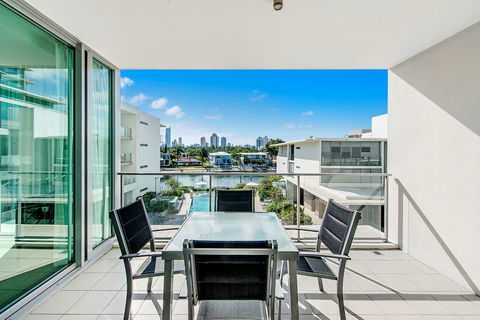 ULTIQA Freshwater Point Resort - Accommodation Newcastle 4