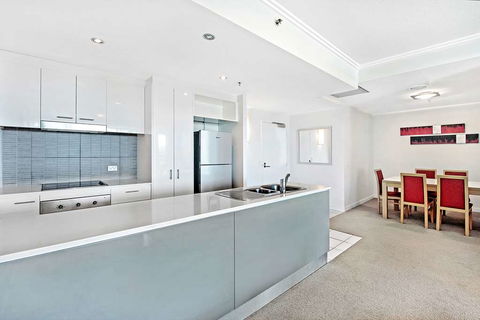 ULTIQA Freshwater Point Resort - Accommodation Newcastle 6