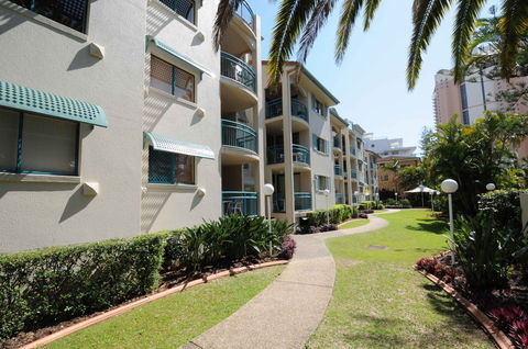 Aruba Beach Resort - Accommodation Newcastle 0