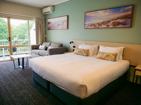 Nightcap At Hinterland Hotel - Accommodation Newcastle 3