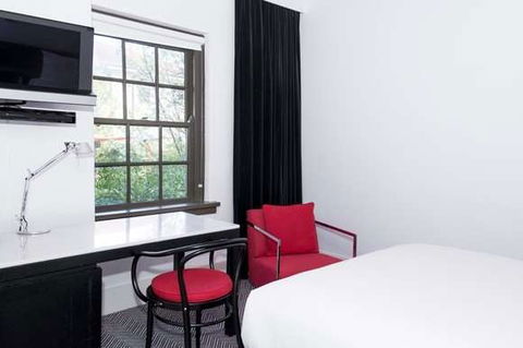 Peppers Gallery Hotel, Canberra - Accommodation Newcastle 3