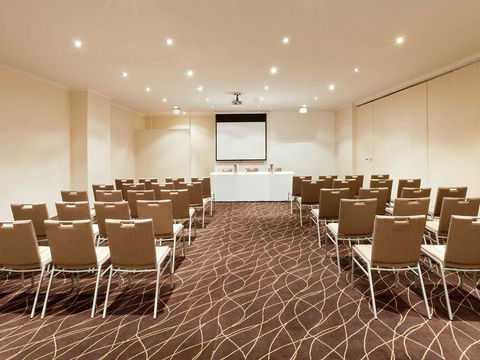 Mercure Canberra Hotel - Accommodation Newcastle 9