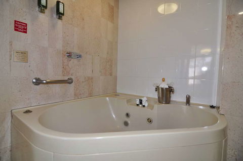 Pavilion On Northbourne - Accommodation Newcastle 15