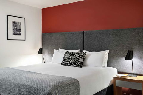 Punthill Little Bourke - Accommodation Newcastle 4