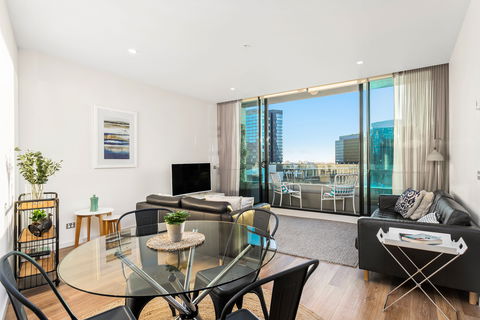 Melbourne Hotel Apartment Flinders Wharf - Accommodation Newcastle 10