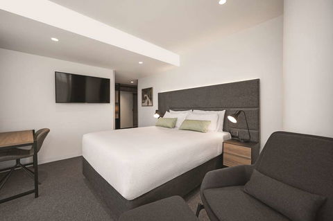 Vibe Hotel Melbourne - Accommodation Newcastle 3