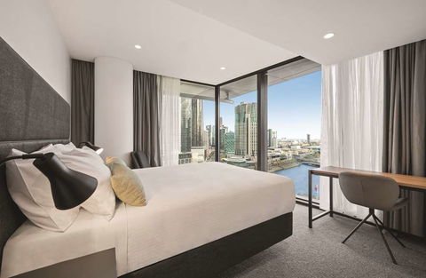 Vibe Hotel Melbourne - Accommodation Newcastle 4