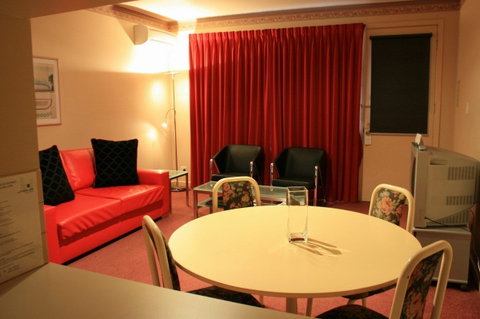 Carlton Clocktower on Lygon - Accommodation Newcastle 1