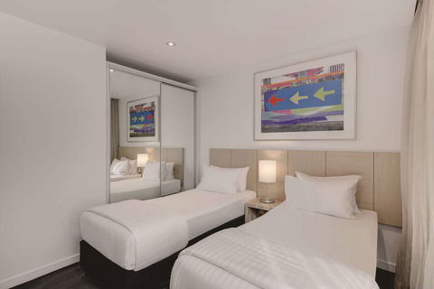 Travelodge Melbourne Docklands - Accommodation Newcastle 5