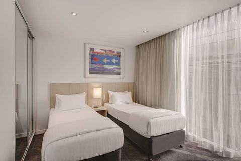 Travelodge Melbourne Docklands - Accommodation Newcastle 13