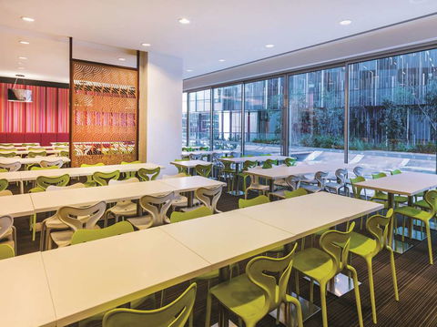 Travelodge Melbourne Docklands - Accommodation Newcastle 15