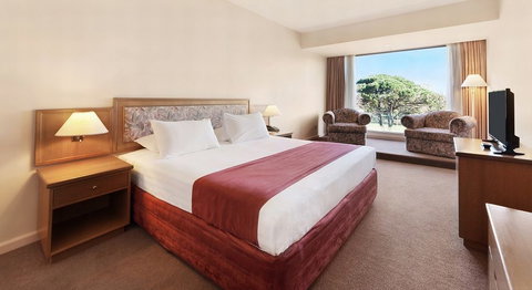 Bayview on the Park - Accommodation Newcastle 6