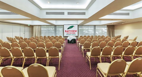 Bayview on the Park - Accommodation Newcastle 8