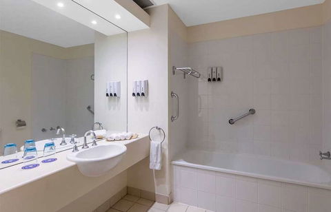 Park Regis Griffins Suites - Accommodation Newcastle 9