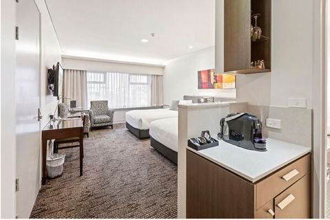 Alexandra Hills Hotel - Accommodation Newcastle 6