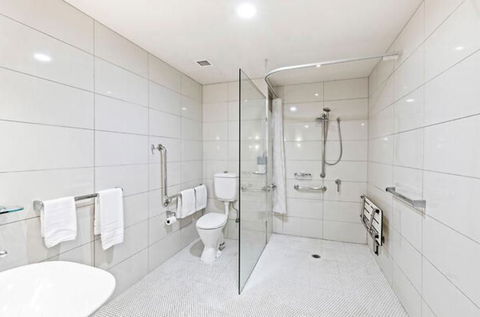 Alexandra Hills Hotel - Accommodation Newcastle 7