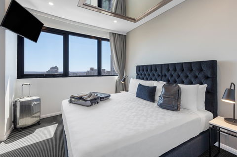 Meriton Suites Kent Street - Accommodation Newcastle 3