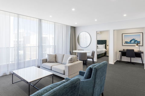 Meriton Suites Waterloo - Accommodation Newcastle 4