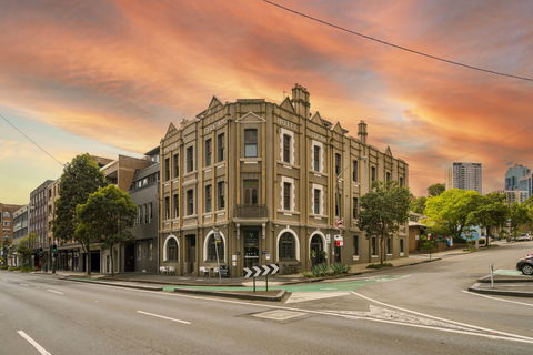 The Vulcan Hotel - Accommodation Newcastle 4