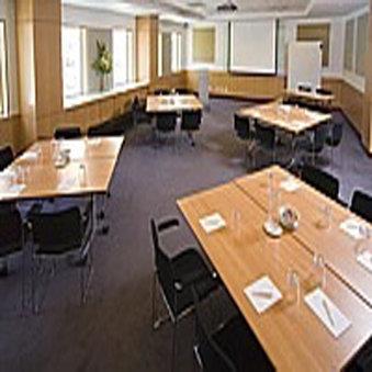 Hyde Park Inn - Accommodation Newcastle 7
