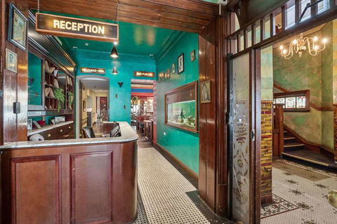 Hotel Harry, An Ascend Hotel - Accommodation Newcastle 3