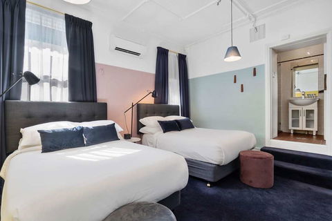 Hotel Harry, An Ascend Hotel - Accommodation Newcastle 7