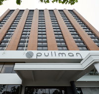 Pullman Melbourne on the Park - Accommodation Newcastle