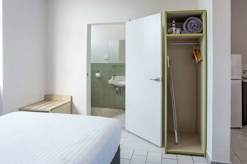 Emerald Star, A Nightcap Hotel - Accommodation Newcastle 6