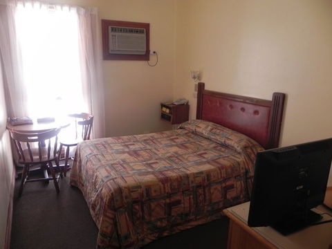 St Georges Motor Inn - Accommodation Newcastle 5
