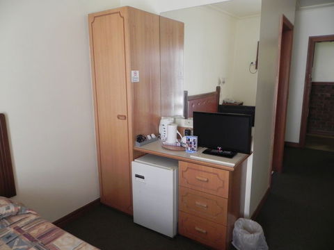 St Georges Motor Inn - Accommodation Newcastle 12