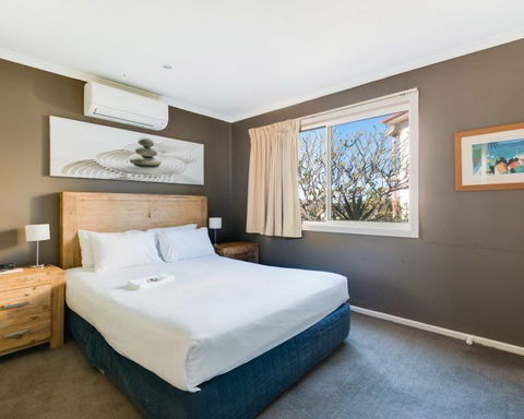 Aqualuna Beach Resort - Accommodation Newcastle 2
