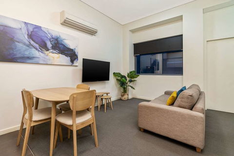Terminus Apartment Hotel, Ascend Coll - Accommodation Newcastle 2