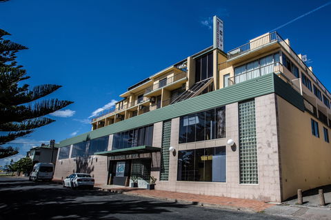 Alloggio Newcastle Beach Hotel - Accommodation Newcastle 0