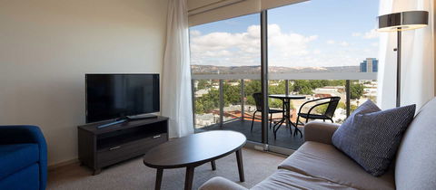 Hume Serviced Apartments - Accommodation Newcastle 0