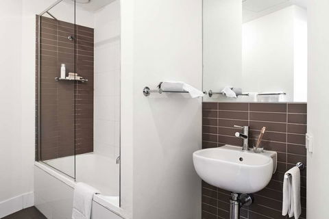 Punthill Knox - Accommodation Newcastle 2