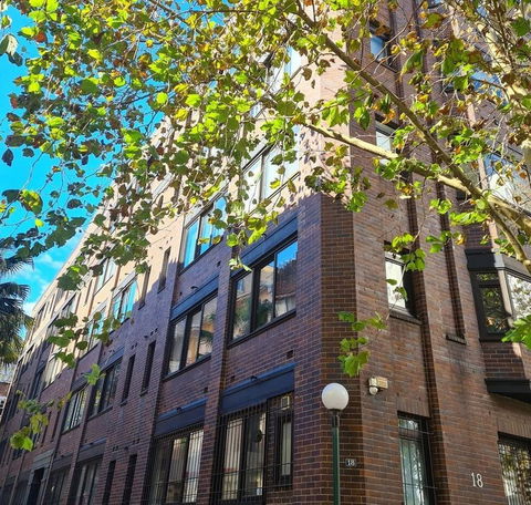 Regents Court - Accommodation Newcastle 0