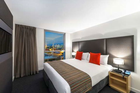 Mantra South Bank - Accommodation Newcastle 2