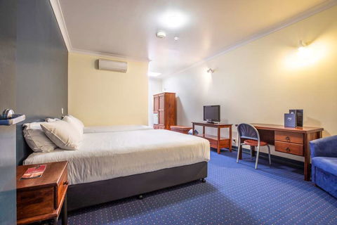 Atherton Hotel - Accommodation Newcastle 2