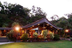 Trinity Beach Palace - Accommodation Newcastle 0