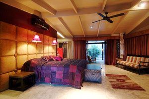 Trinity Beach Palace - Accommodation Newcastle 2