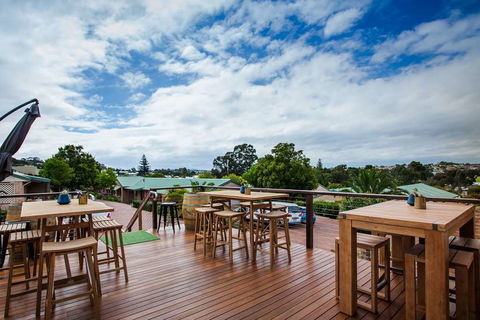 Quality Suites Banksia Gardens - Accommodation Newcastle 2