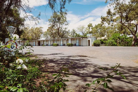 Artesian Spa Motor Inn - Accommodation Newcastle 1