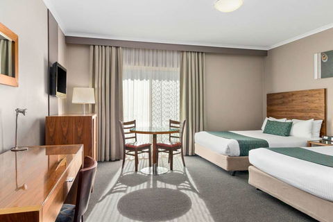 Quality Hotel Dickson - Accommodation Newcastle 1