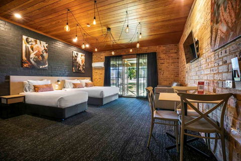 Macquarie Inn - Accommodation Newcastle 1
