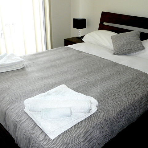 Direct Hotels - Monterey Moranbah - Accommodation Newcastle 1